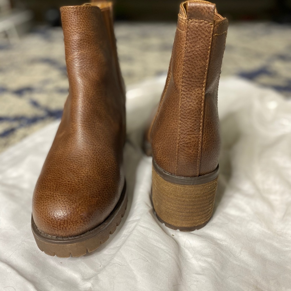 Brand New Brown Leather Boots w Heel